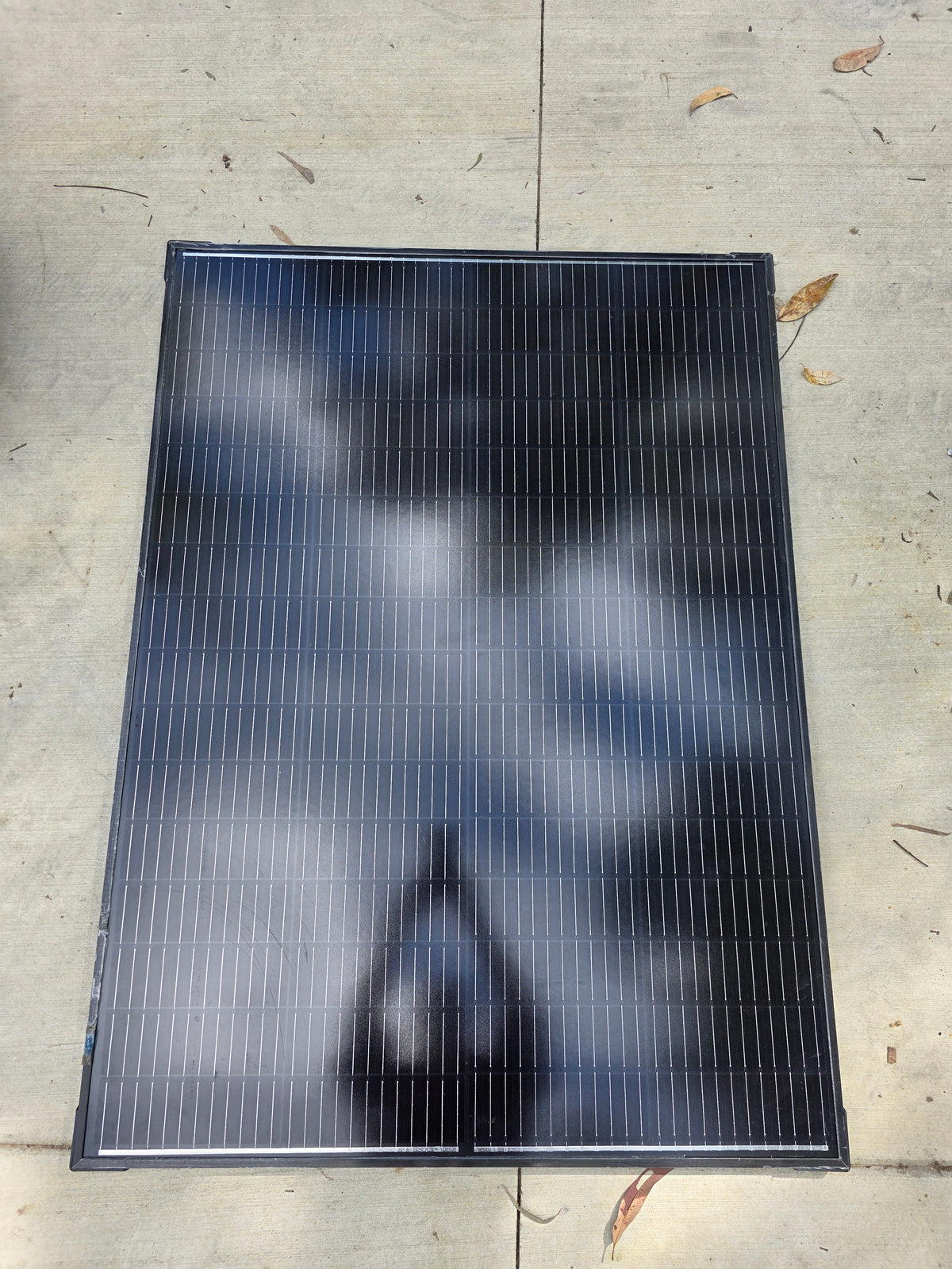 220W Solar Panel with Mounting Accessories
